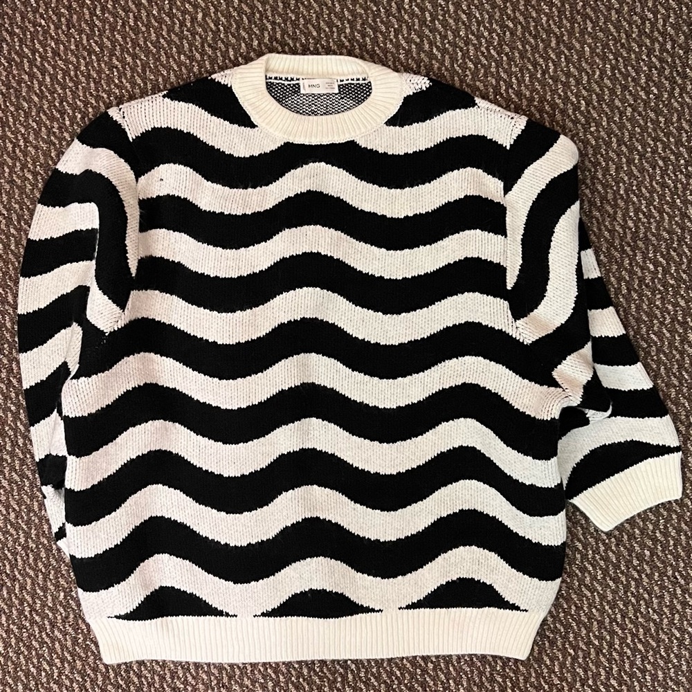 Mango Black and White Wave Crewneck Sweater